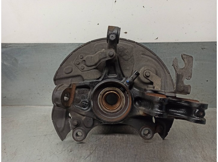 Recambio de mangueta delantera izquierda para opel grandland x 1.6 16v cdti dpf referencia OEM IAM 95525694  