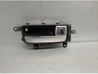 Replacement front right interior door handle for Nissan Altima OEM IAM reference 80670ZB001 4 DOORS