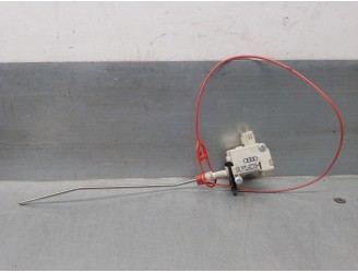 Recambio de motor tapa deposito combustible para audi a6 avant (4f5) 2.0 tdi referencia OEM IAM 4F0862153B 4F0862153B 