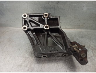 Recambio de soporte alternador para nissan primera berlina (p11) 2.0 turbodiesel cat referencia OEM IAM 113322F600  