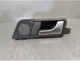 Replacement front right interior door handle for Audi A2 (8Z) 1.6 16V FSI CAT (BAD) OEM IAM reference 8Z0837020 5 DOORS