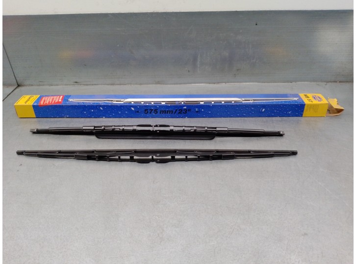 Recambio de escobilla limpia para » otros... 3.9t 17s 120 m-bus vespino 130e referencia OEM IAM 9XW862222801 HELLA