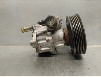 Replacement power steering pump for Volkswagen Polo Berlina (6N1) 1.4 OEM IAM reference 032145157A 032145157A 