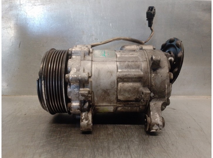 Recambio de compresor aire acondicionado para volkswagen polo berlina (6n1) 1.4 referencia OEM IAM 6N0820803A 7158 SANDEN