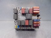 Replacement relay / fuse box for Alfa Romeo 147 (190) 1.9 JTD 16V Distinctive OEM IAM reference 46558760 