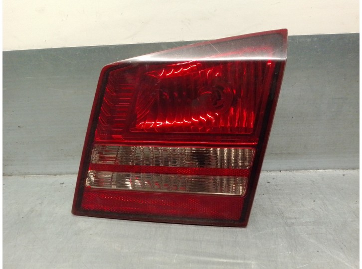 Replacement right rear light for Dodge Journey 2.4 16v OEM IAM reference 04806368AB FROM TAILGATE 5 DOORS