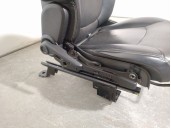 Recambio de asiento delantero derecho para dodge journey 2.4 16v referencia OEM IAM 02452806 CUERO NEGRO 5 PUERTAS