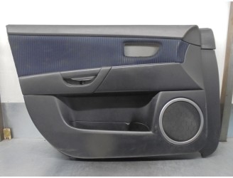 Recambio de guarnecido puerta delantera izquierda para mazda 3 berlina (bk) 1.6 cd diesel cat referencia OEM IAM BR2A68450A BR2A