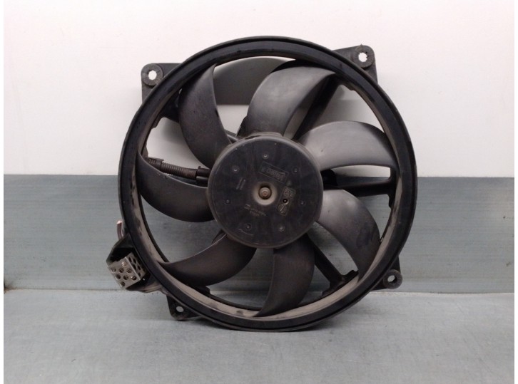 Recambio de electroventilador para renault megane iii coupe 1.4 tce referencia OEM IAM 214810898R MM112DC VALEO