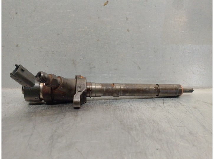 Recambio de inyector para citroën c4 berlina 1.6 16v hdi fap referencia OEM IAM 892080 044511088 BOSCH