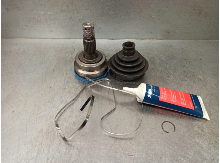Replacement CV joint for Peugeot 305 II (581M) 1.9 D OEM IAM reference GPG2500K 