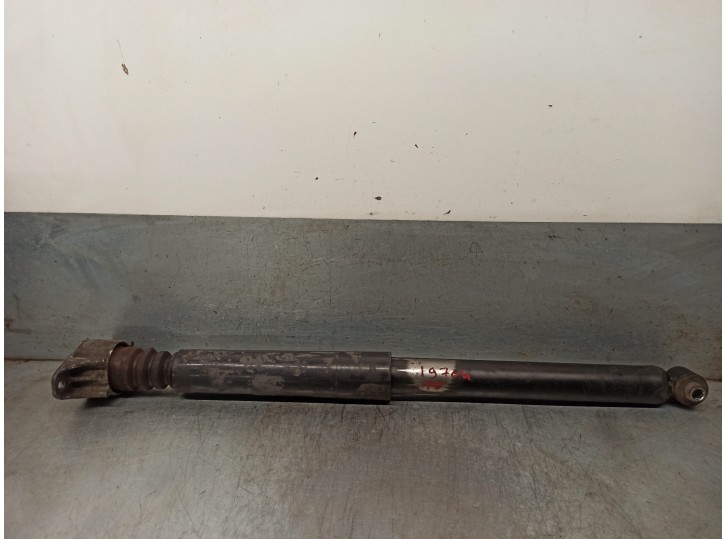 Replacement rear right shock absorber for Mazda 3 Saloon (BK) 1.6 CD Diesel CAT OEM IAM reference BP4K28910D 