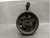 Replacement power steering pump for Ford Focus Saloon (CAK) 1.6 16V CAT OEM IAM reference 4074608 HBDGA 