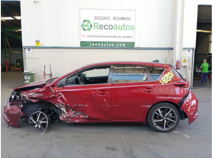 toyota auris del año 2017