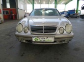 mercedes-benz clase clk (w208) coupe del año 2002