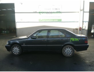 mercedes-benz clase c (w202) berlina del año 1997
