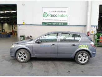 opel astra h berlina del año 2004