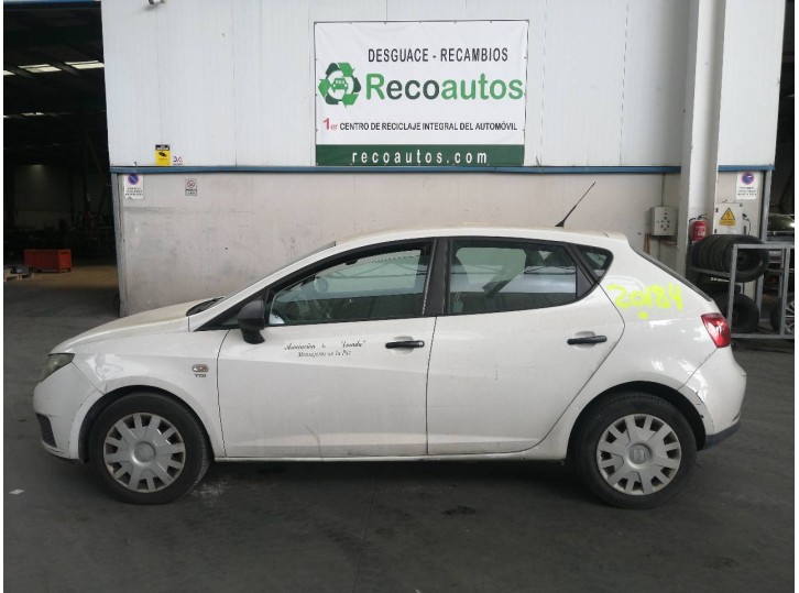seat ibiza (6j5) del año 2008