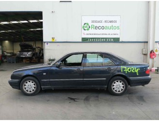 mercedes-benz clase e (w210) berlina del año 1998