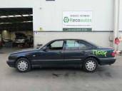 mercedes-benz clase e (w210) berlina del año 1998
