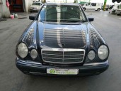 mercedes-benz clase e (w210) berlina del año 1998