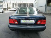 mercedes-benz clase e (w210) berlina del año 1998