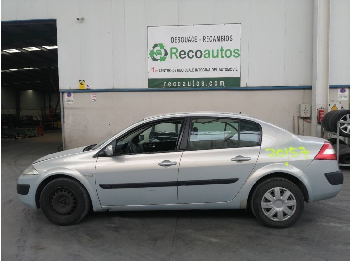renault megane ii classic berlina del año 2004