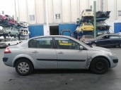renault megane ii classic berlina del año 2004