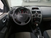 renault megane ii classic berlina del año 2004