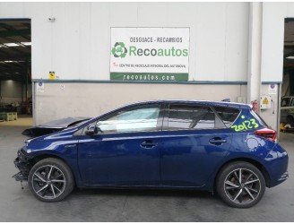 toyota auris del año 2018