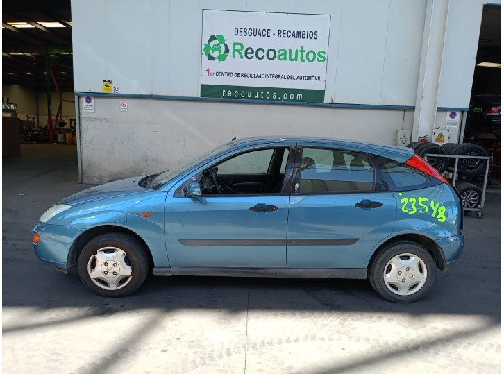 ford focus berlina (cak) del año 2001