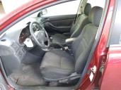 toyota avensis berlina (t25) del año 2004