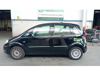 lancia musa (350_) del año 2010