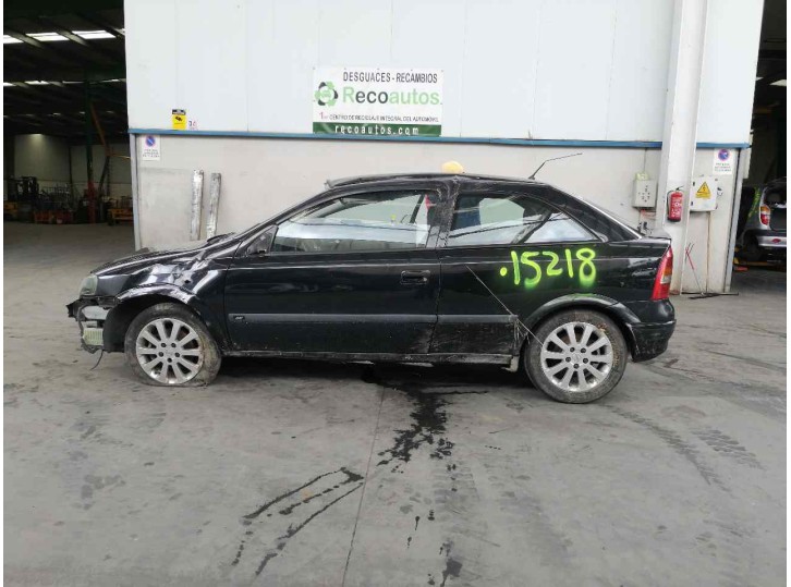 opel astra g berlina del año 2002