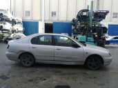 nissan primera berlina (p11) del año 2001
