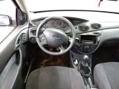 ford focus berlina (cak) del año 2003