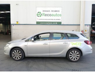 opel astra j sports tourer del año 2011