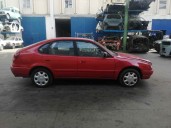 toyota corolla (e11) del año 1999