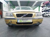 volvo s60 berlina del año 2001