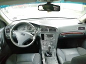 volvo s60 berlina del año 2001