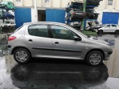 peugeot 206 berlina del año 2000