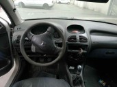 peugeot 206 berlina del año 2002