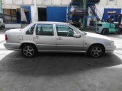 volvo s70 berlina del año 2000
