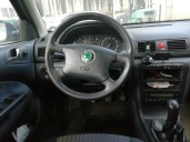skoda octavia combi (1u5) del año 2003