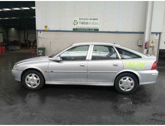 opel vectra b berlina del año 2001