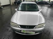 opel vectra b berlina del año 2001