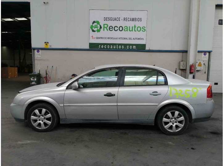 opel vectra c berlina del año 2003