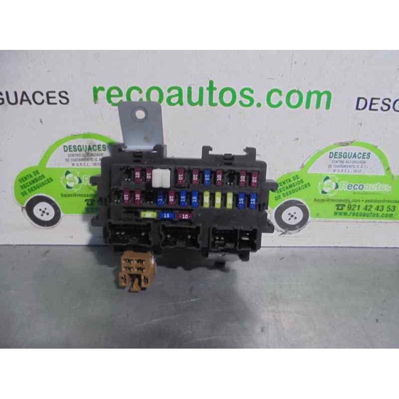 Recambio de caja reles / fusibles para renault koleos 2.0 dci diesel fap referencia OEM IAM 252365026R  