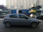 opel astra h berlina del año 2004