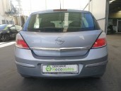 opel astra h berlina del año 2004